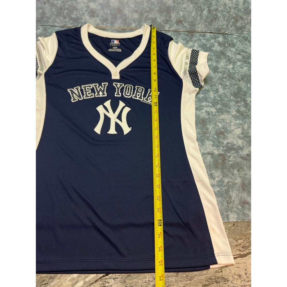 NY Yankees Genuine Merchandise Navy and White MLB Logo Tee L - Picture 7 of 10